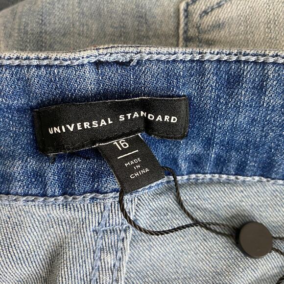 Universal Standard Bae Boyfriend Crop Jeans Size 16 Light Blue High Rise - Picture 4 of 10
